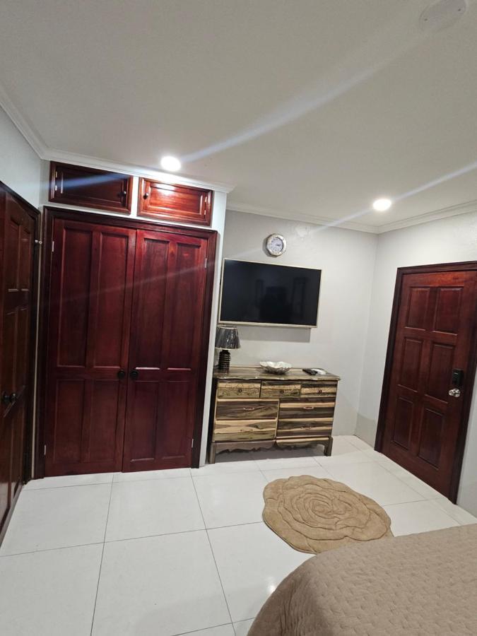Apartamento Secret Hideaway Ocho Ríos Exterior foto